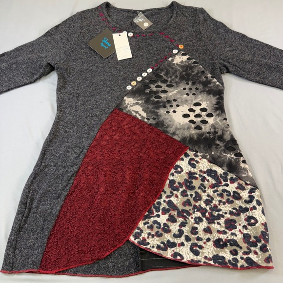 Shana Apparel Tops - Shana Apparel Mixed Media‎ Patchwork Tunic Top Black Red Leopard Print Womens M
